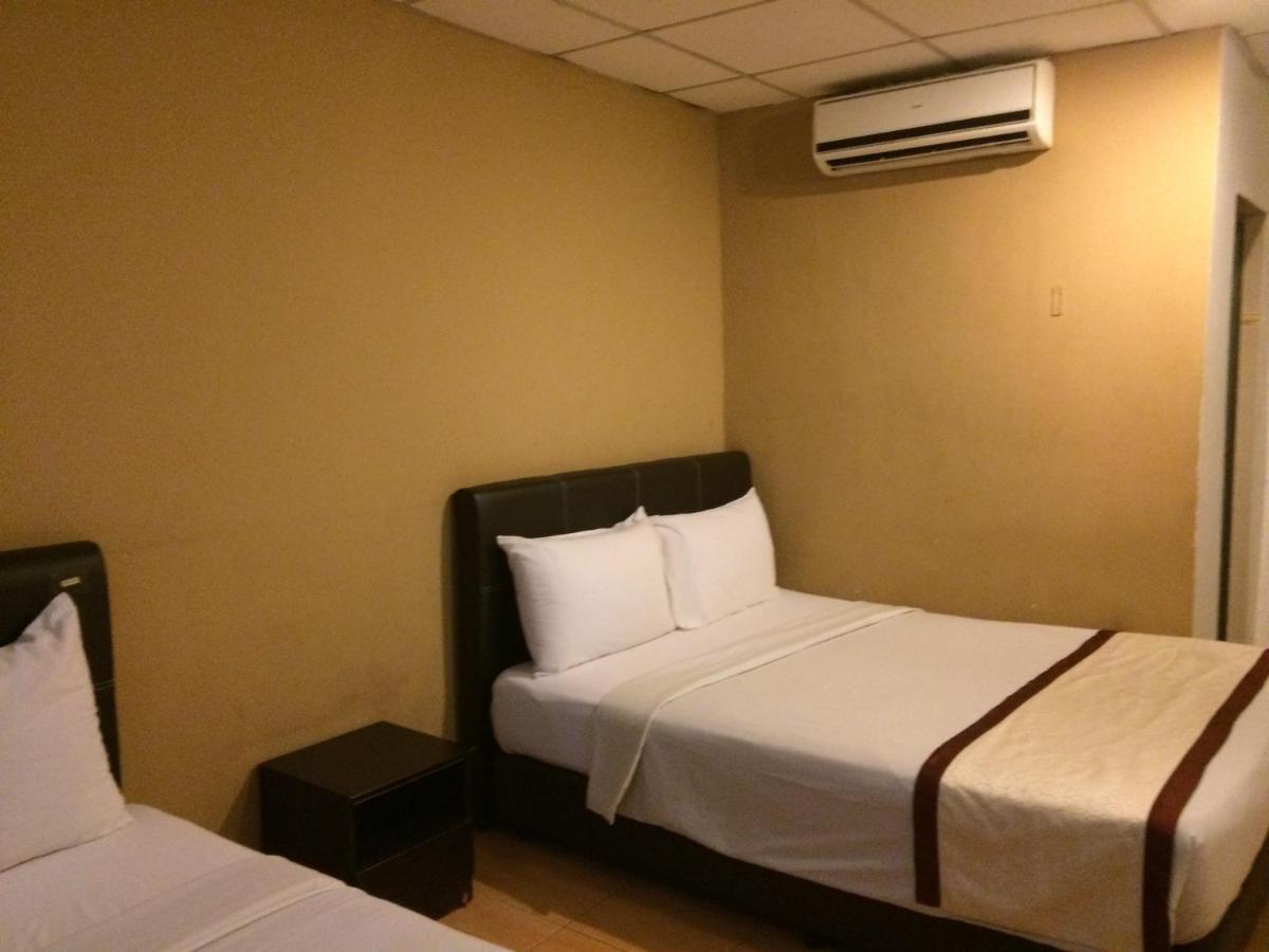 Suntec Hotel Johor Bahru Room photo